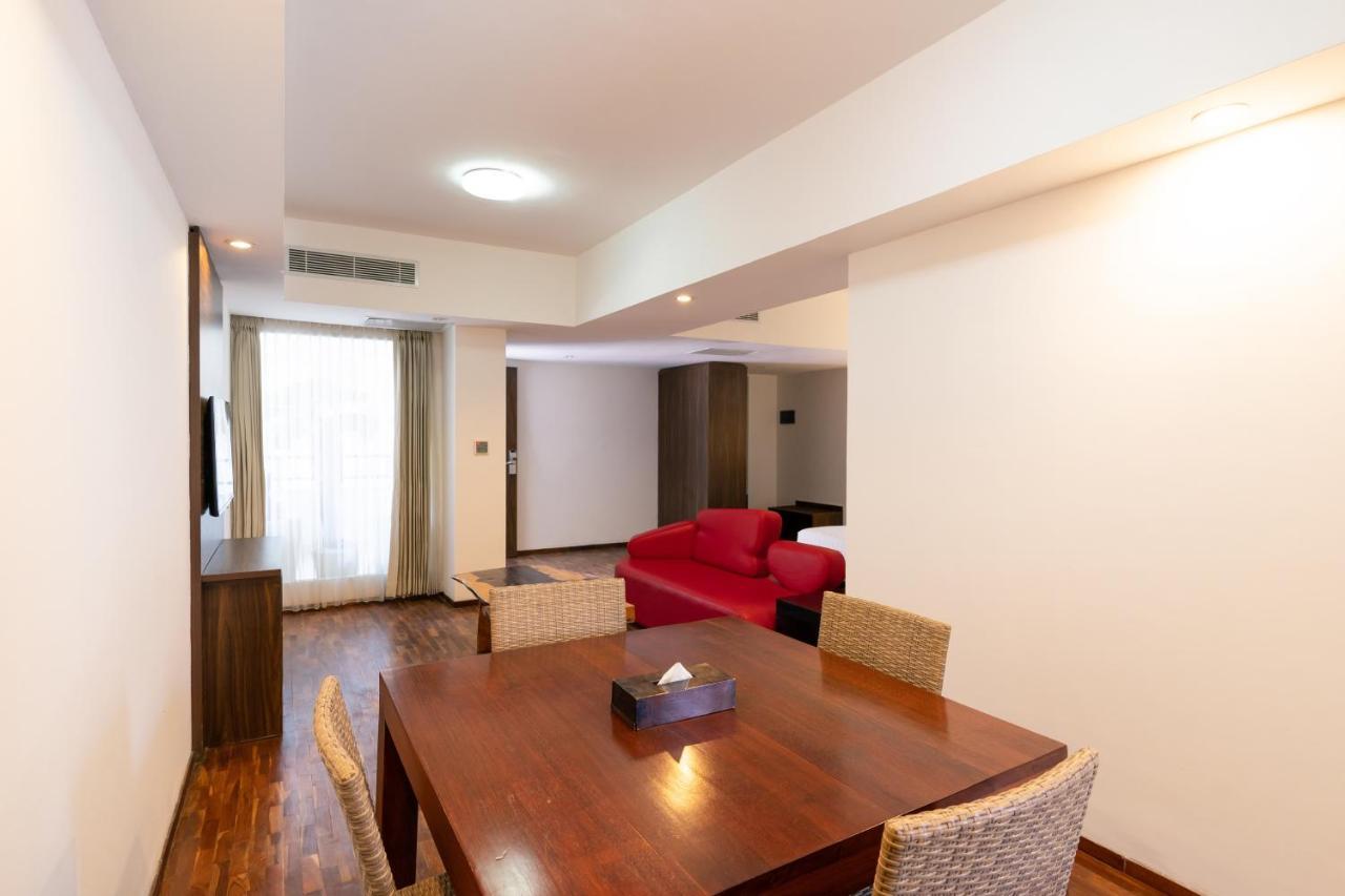 The Bene Hotel Кута Экстерьер фото
