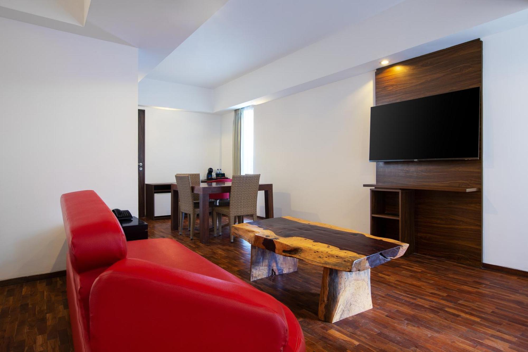 The Bene Hotel Кута Экстерьер фото